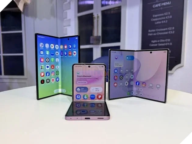 Samsung Galaxy Z Fold 8 và Fold 8 Ultra ra mắt với màn hình Flex Titanium và chip Snapdragon 8 Gen 5 Samsung Galaxy Z Fold 8 và Fold 8 Ultra ra mắt với màn hình Flex Titanium và chip Snapdragon 8 Gen 5