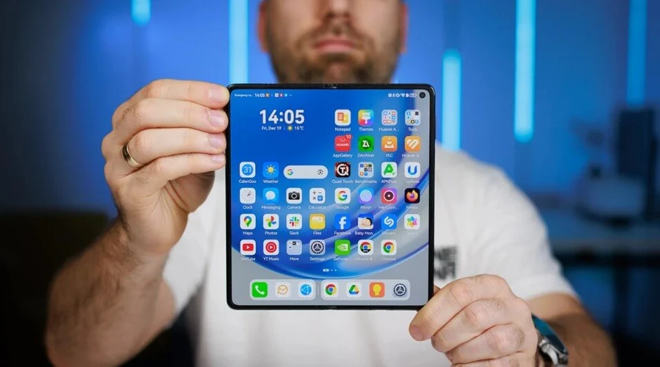 Samsung sẽ liên tục bại trận trên thị trường smartphone màn hình gập? Samsung sẽ liên tục bại trận trên thị trường smartphone màn hình gập?