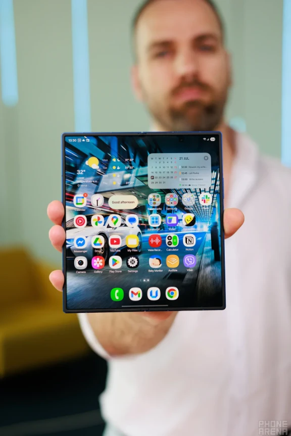 Siêu phẩm của Xiaomi sẽ khiến iPhone Fold và Galaxy Z Fold 7 lo sợ? Siêu phẩm của Xiaomi sẽ khiến iPhone Fold và Galaxy Z Fold 7 lo sợ?
