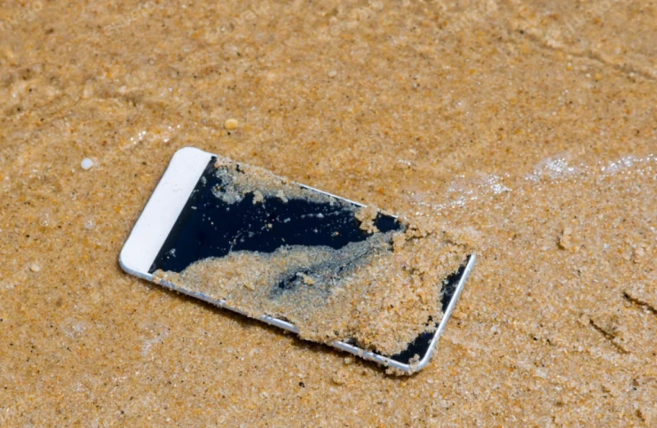 Smartphone là nam châm hút vi khuẩn, đây là cách làm sạch nhanh và an toàn