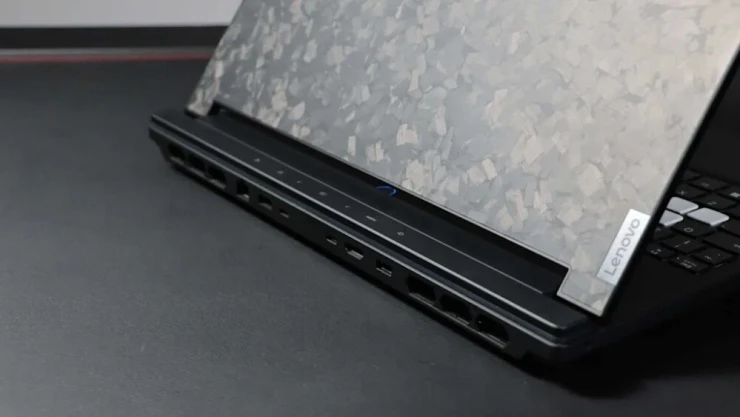 SSD do Trung Quốc sản xuất lần đầu xuất hiện trên laptop Lenovo bán toàn cầu