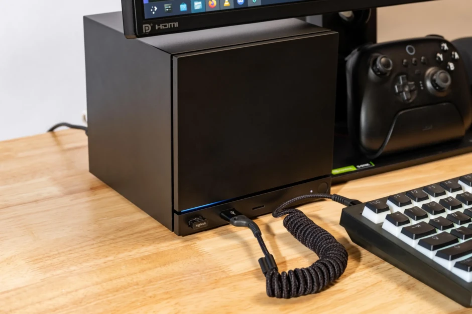 Steam Machine chính thức mở bán, mức giá khởi điểm đã hơn 1.000 USD dành cho game thủ