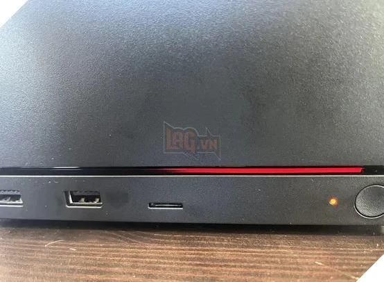 Steam Machine xuất hiện lỗi phần cứng đầu tiên, cộng đồng đặt biệt danh "Red Line of Death"