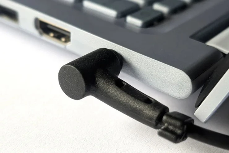 Sử dụng sạc công suất lớn hơn liệu có làm hỏng laptop?