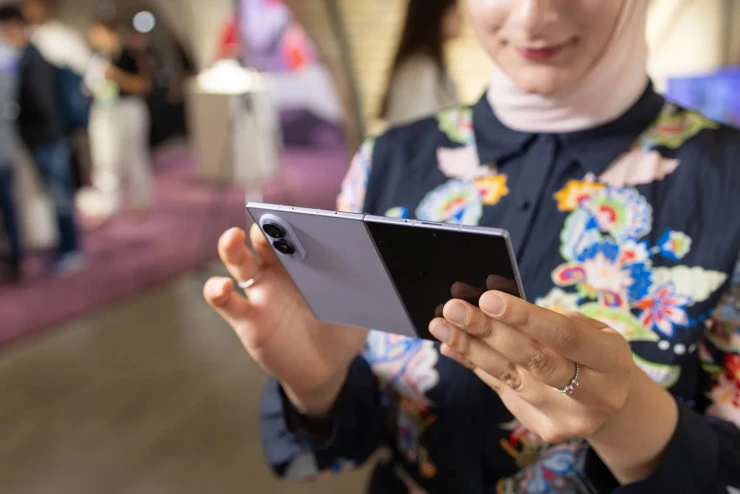 Thị trường smartphone chạm đáy, chỉ hai cái tên thoát hiểm