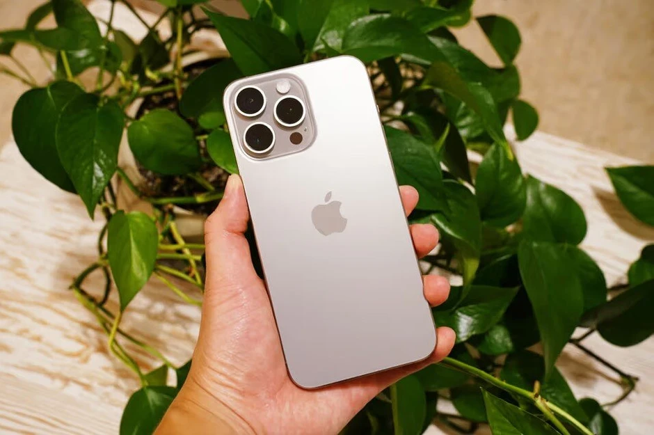 Top 5 iPhone cũ đáng mua nhất dịp hè năm nay