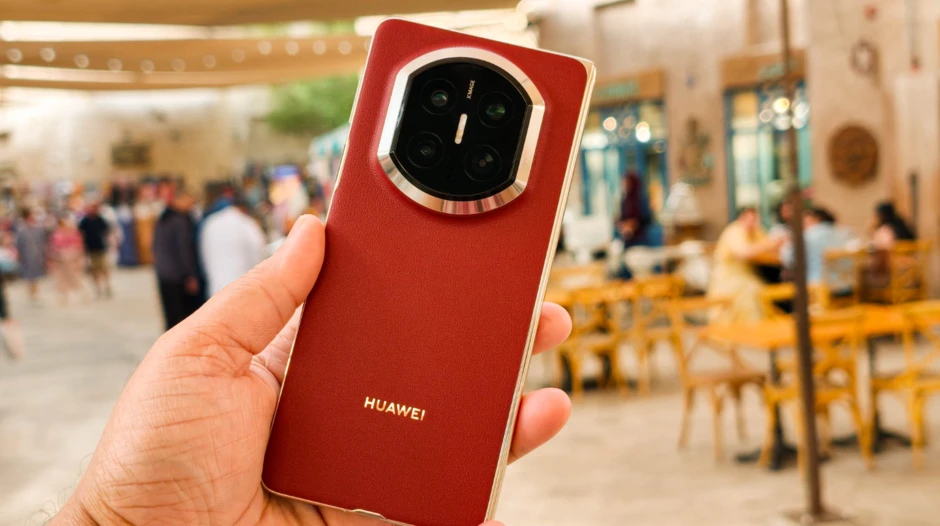 Top 5 smartphone màn hình gập đáng mua nhất tại Việt Nam