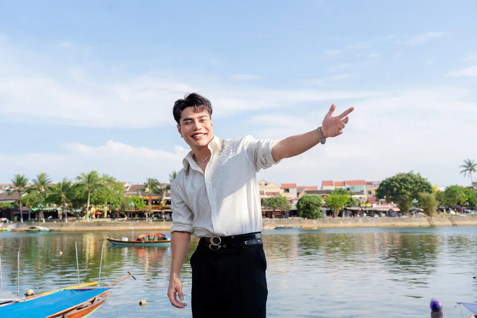 Trên tay OPPO Find X9 Ultra và Find X9s: Mở hộp là thấy ngay chất flagship