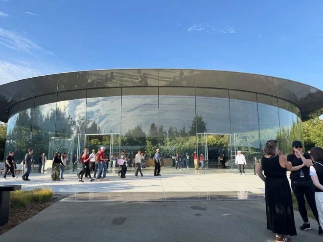 TRỰC TIẾP: Apple trình làng iPhone 18 Pro, iPhone 18 Pro Max và iPhone Duo màn hình gập