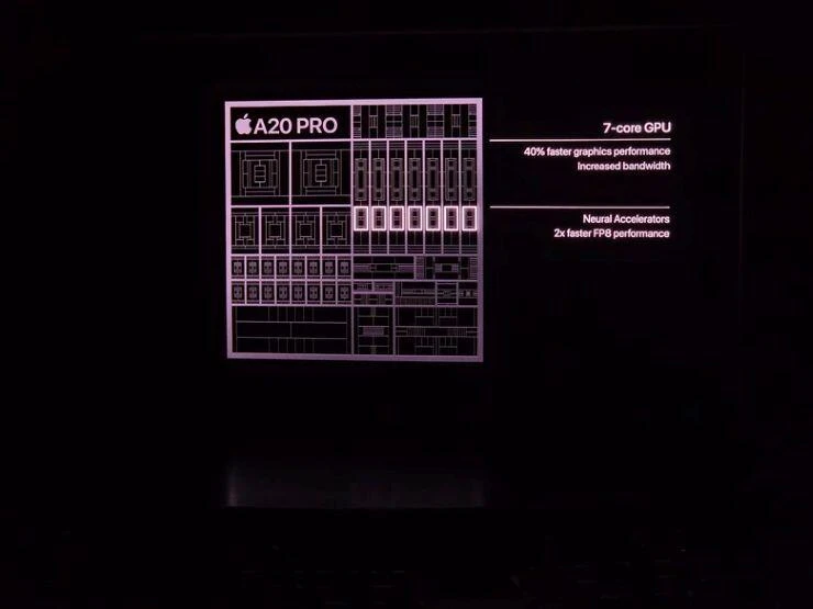 TRỰC TIẾP: Apple trình làng iPhone 18 Pro, iPhone 18 Pro Max và iPhone Duo màn hình gập
