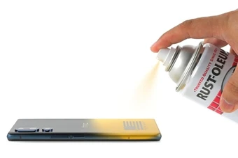 Trump Mobile T1  gần như là "bản sao" một mẫu điện thoại HTC