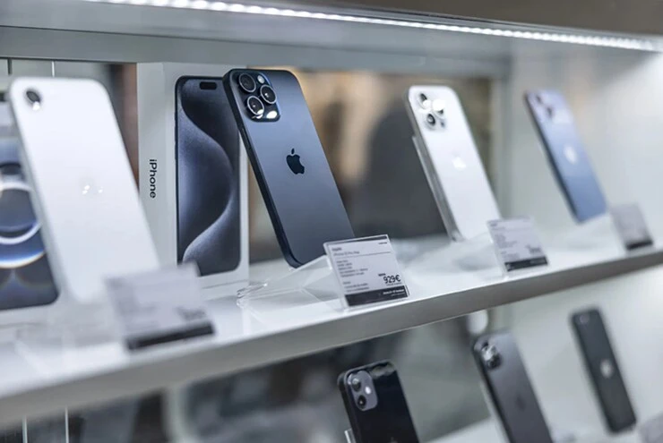 Vì sao người dùng được khuyên mua iPhone cũ lúc này