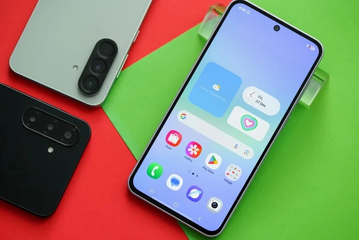 Vì sao nhiều người chọn Galaxy A thay vì Galaxy S đắt tiền?