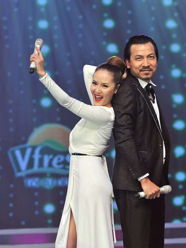 “Giáo sư Xoay” Đinh Tiến Dũng nói một câu gây chú ý trước thềm “Anh trai vượt ngàn chông gai” “Giáo sư Xoay” Đinh Tiến Dũng nói một câu gây chú ý trước thềm “Anh trai vượt ngàn chông gai”