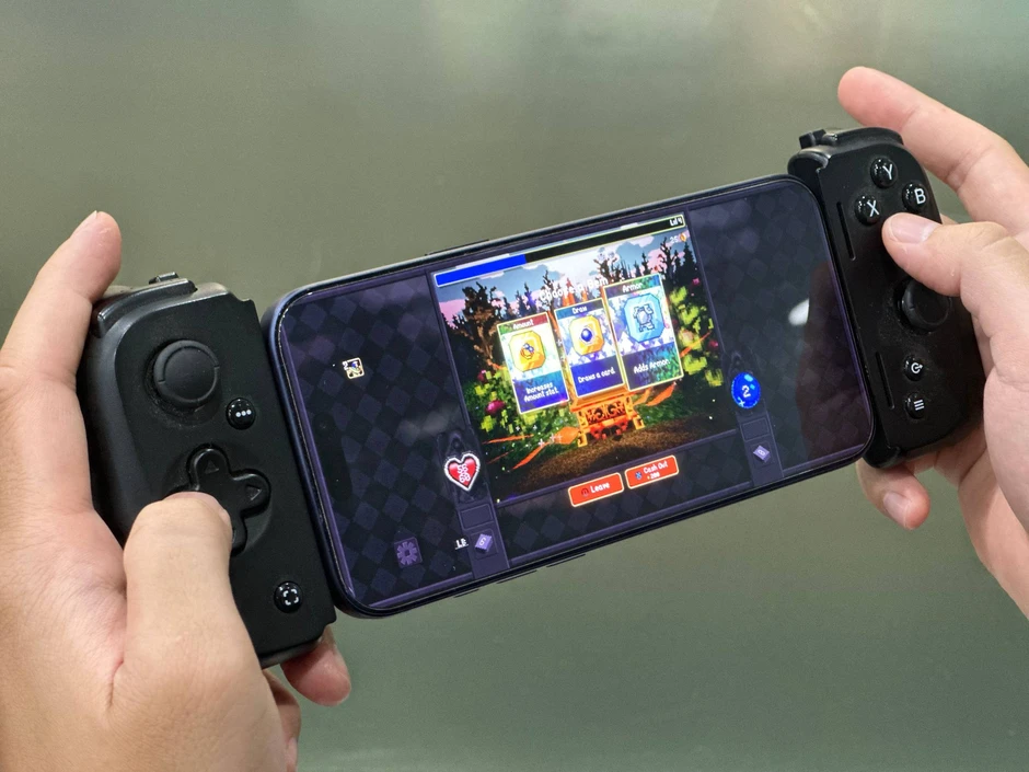 "Cha đẻ" Vampire Survivors mang siêu phẩm mới lên di động! Trải nghiệm nhanh trên iPhone để xem mượt như thế nào