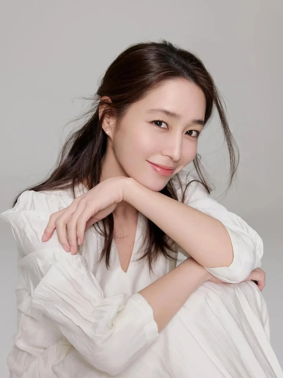 "Công chúa Kpop" Jang Won Young bất ngờ tìm thấy chị gái thất lạc hơn 22 tuổi? "Công chúa Kpop" Jang Won Young bất ngờ tìm thấy chị gái thất lạc hơn 22 tuổi?