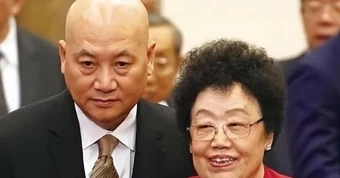 "Đường Tăng" Trì Trọng Thụy từ bỏ thừa kế 6,8 tỷ USD của vợ tỷ phú