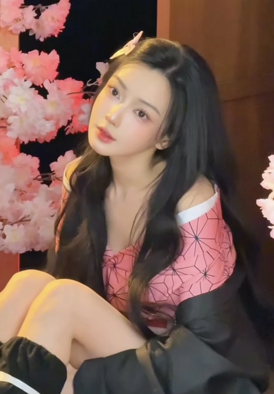 "Hot girl ảnh thẻ" trổ tài cosplay cực mướt, biến hóa thần thái đốn tim cộng đồng mạng "Hot girl ảnh thẻ" trổ tài cosplay cực mướt, biến hóa thần thái đốn tim cộng đồng mạng