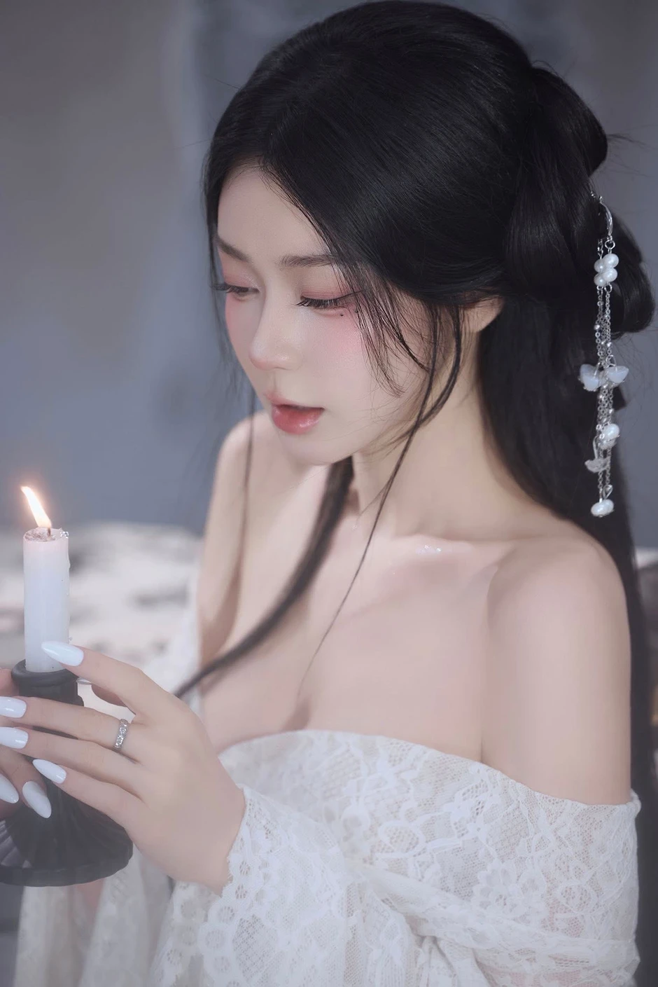 "Hot girl ảnh thẻ" trổ tài cosplay cực mướt, biến hóa thần thái đốn tim cộng đồng mạng "Hot girl ảnh thẻ" trổ tài cosplay cực mướt, biến hóa thần thái đốn tim cộng đồng mạng