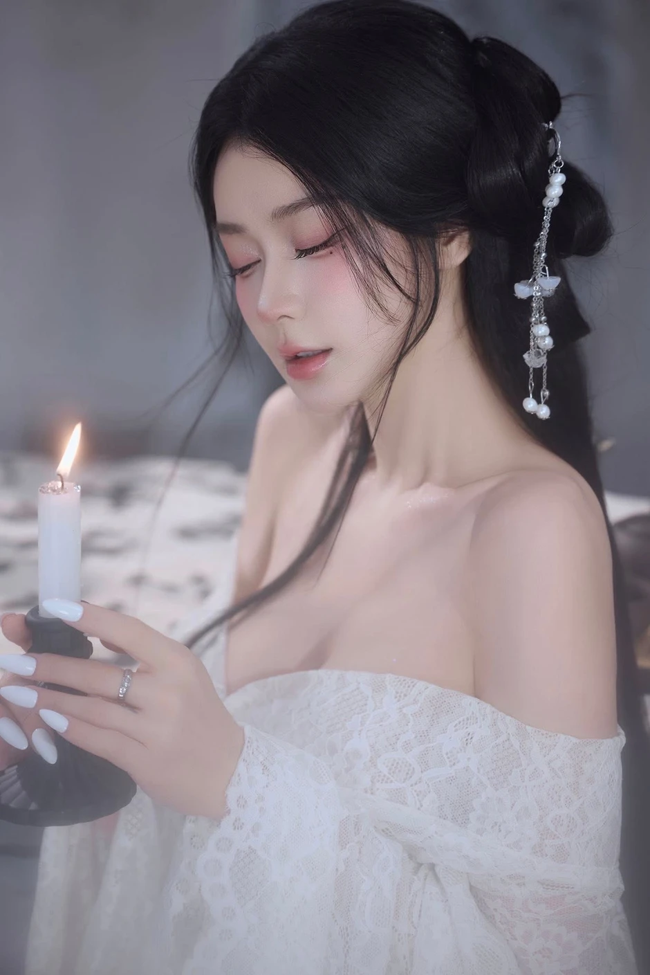 "Hot girl ảnh thẻ" trổ tài cosplay cực mướt, biến hóa thần thái đốn tim cộng đồng mạng "Hot girl ảnh thẻ" trổ tài cosplay cực mướt, biến hóa thần thái đốn tim cộng đồng mạng