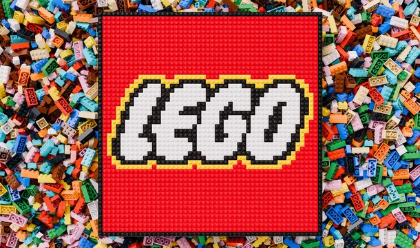 "Phá" bí mật của LEGO: Vì sao những khối hình vô tri nhỏ xíu này trở thành ước mơ của mọi đứa trẻ nhỏ và cả "đứa trẻ lớn"?