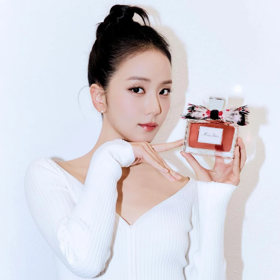 "Phú bà" Jisoo (BLACKPINK) tậu nhà 132 tỷ đồng ở Mỹ?