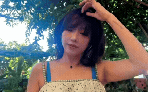 "Tóc Tiên ổn hay cố tỏ ra là mình ổn?" "Tóc Tiên ổn hay cố tỏ ra là mình ổn?"