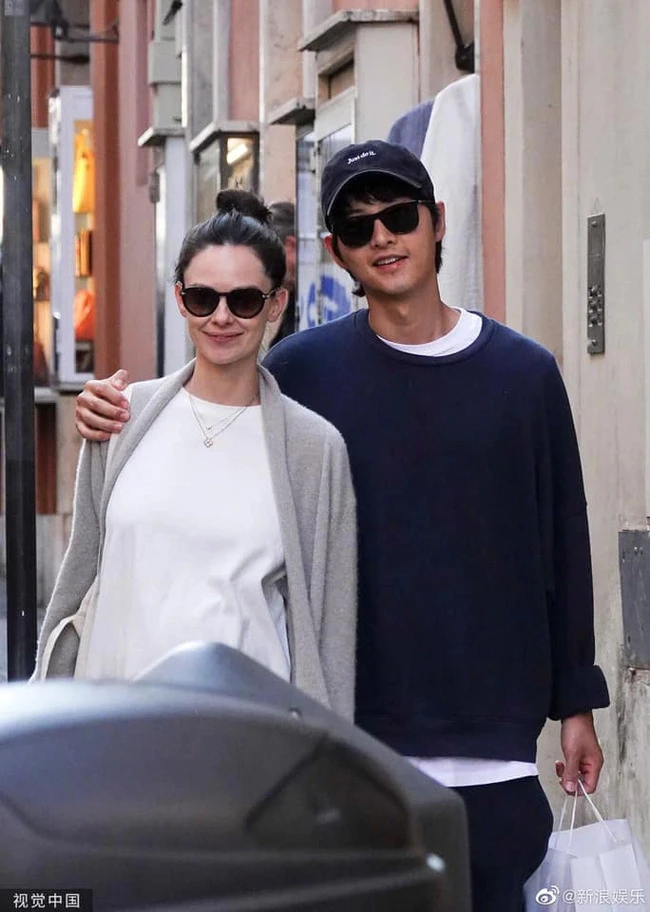1,6 triệu người xem Song Joong Ki làm ông bố mẫu mực nhất showbiz