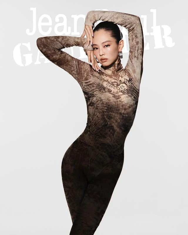 1 bức ảnh khiến tất cả phải "ngả mũ" thán phục Jennie (BLACKPINK)! 1 bức ảnh khiến tất cả phải "ngả mũ" thán phục Jennie (BLACKPINK)!