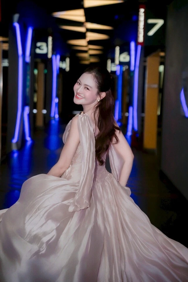12 năm sau Đập cánh giữa không trung, nữ chính Thùy Anh thay đổi ra sao? 12 năm sau Đập cánh giữa không trung, nữ chính Thùy Anh thay đổi ra sao?