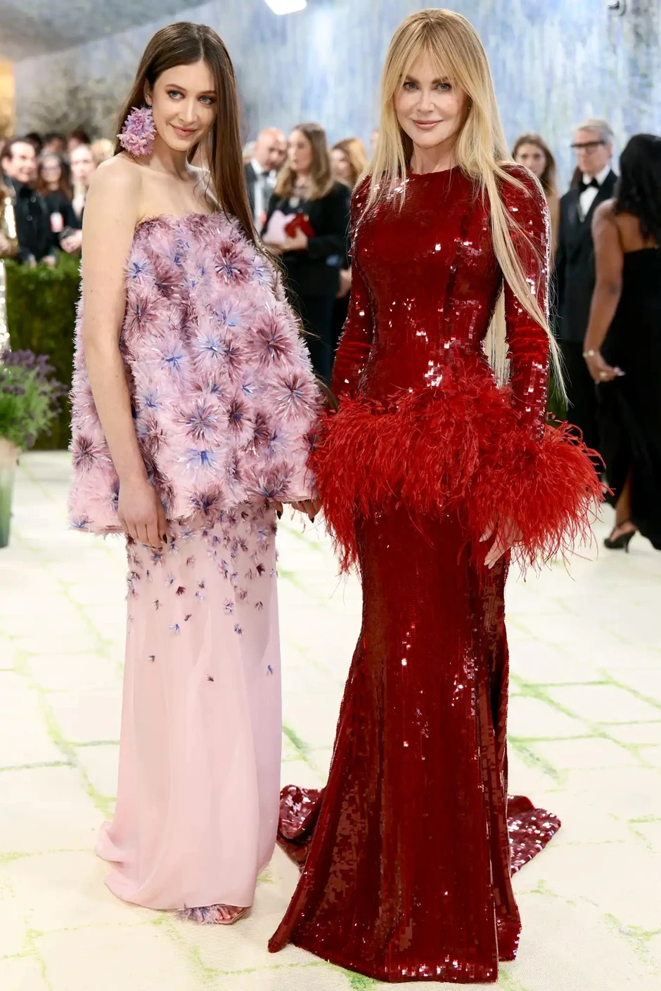 2 nhân vật ngang nhiên "phá luật" Met Gala, hóa ra vì có người chống lưng quyền lực đến mức ban tổ chức không ai dám đuổi