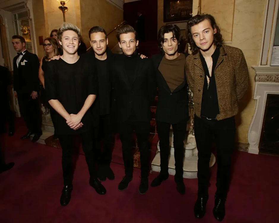 2 thành viên One Direction đánh nhau đến chấn động não?