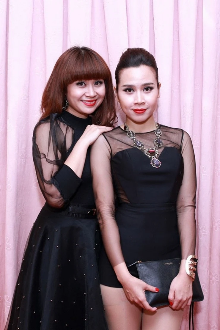 3 cặp chị em tài sắc của showbiz Việt: Người viết hit triệu view, kẻ bỏ sự nghiệp