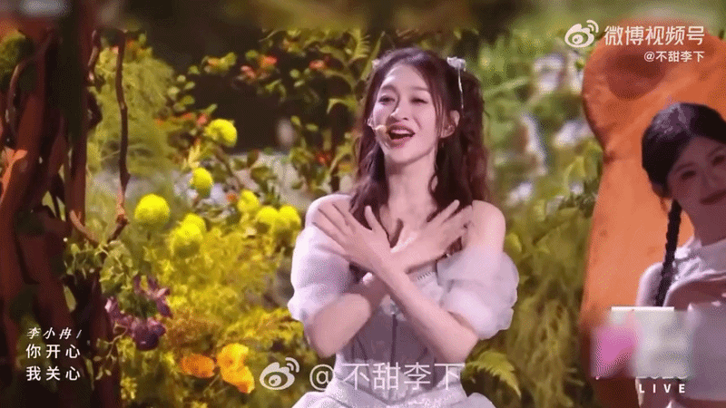 3 người khiến Trang Pháp chịu cảnh bất công: Hát dở tới mức netizen yêu cầu tắt mic