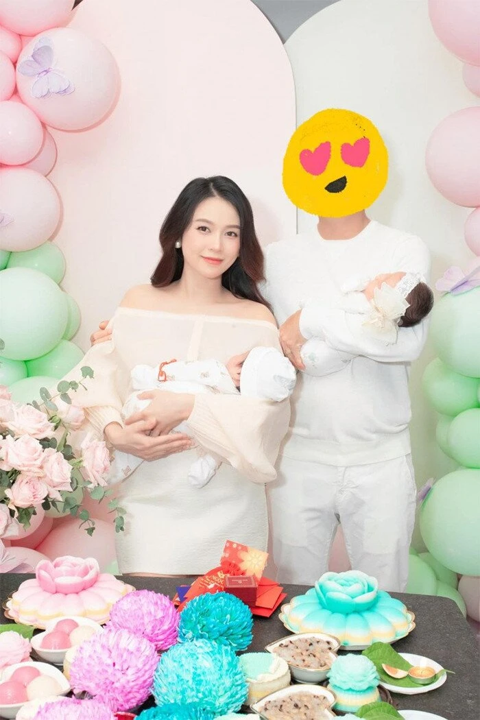 4 mỹ nhân Việt giấu mặt chồng: Người kín tiếng 18 năm, người làm dâu hào môn 4 mỹ nhân Việt giấu mặt chồng: Người kín tiếng 18 năm, người làm dâu hào môn