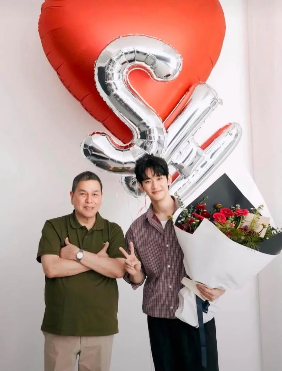 40 kịch bản phim chờ Kim Soo Hyun 40 kịch bản phim chờ Kim Soo Hyun