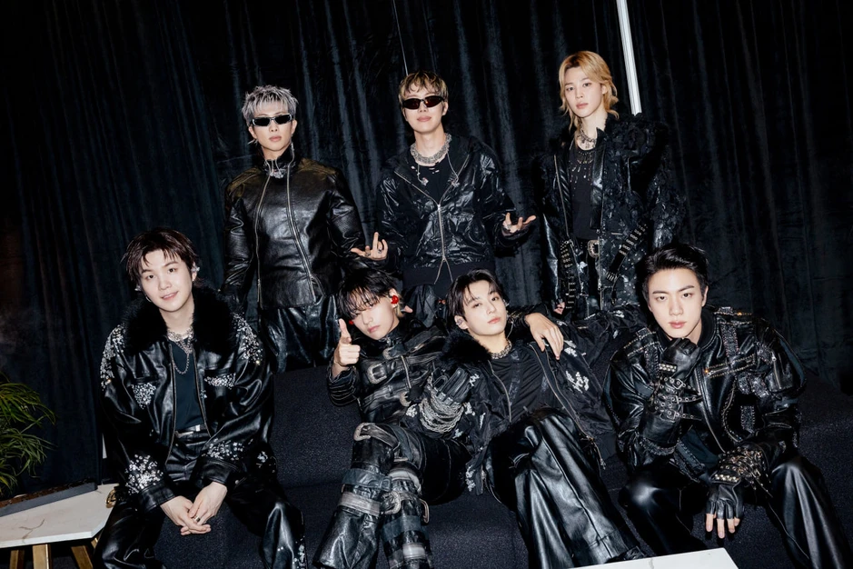 40.000 người đứng "hóng" miễn phí concert của BTS, 150.000 vé bán hết chỉ trong 1 giờ