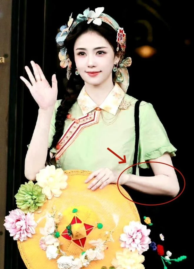 5 nam thần, mỹ nhân gầy đến trơ xương khiến cả showbiz phát hoảng 5 nam thần, mỹ nhân gầy đến trơ xương khiến cả showbiz phát hoảng