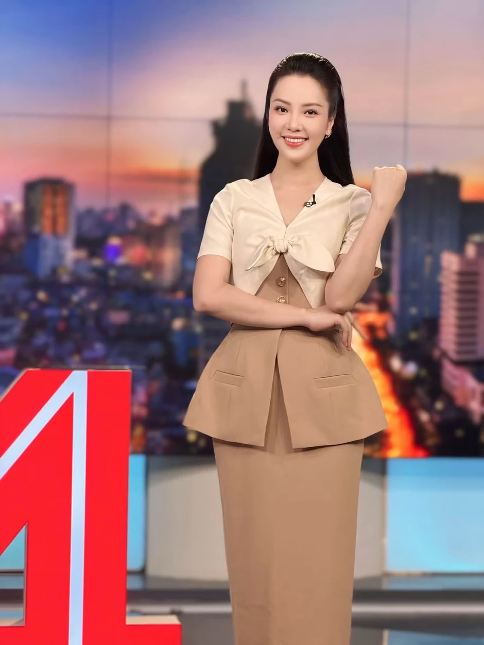 Á hậu Thụy Vân ngừng dẫn Chuyển động 24h