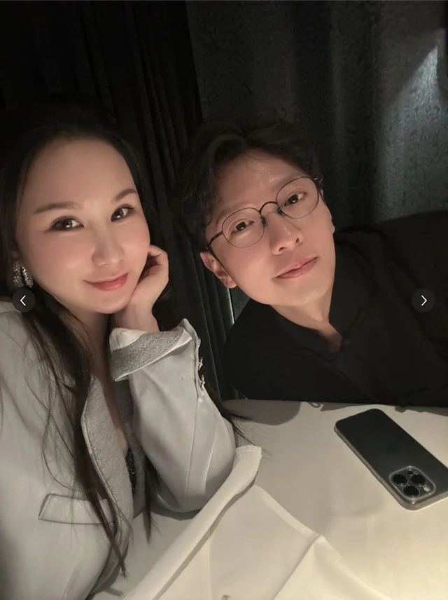 Ai có ngờ "nam vương tiêu tiền như rác" lại thê thảm thế này sau khi vợ CEO bị điều tra, phong tỏa tài sản Ai có ngờ "nam vương tiêu tiền như rác" lại thê thảm thế này sau khi vợ CEO bị điều tra, phong tỏa tài sản