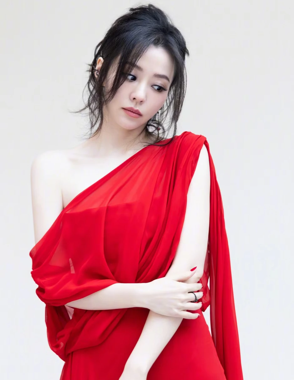 Án phạt dành cho một nữ ca sĩ