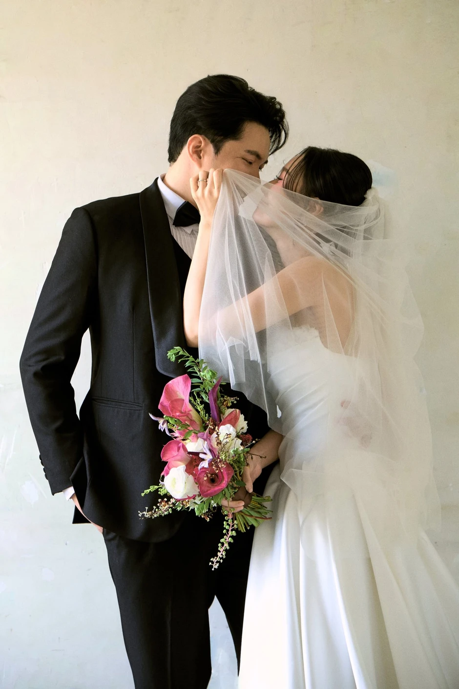 Nhung Gumiho và Andiez Nam Trương tung ảnh cưới lãng mạn, chốt ngày cưới vào cuối tháng 3 Nhung Gumiho và Andiez Nam Trương tung ảnh cưới lãng mạn, chốt ngày cưới vào cuối tháng 3