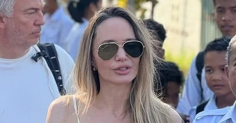 Angelina Jolie ngoại hình khác lạ