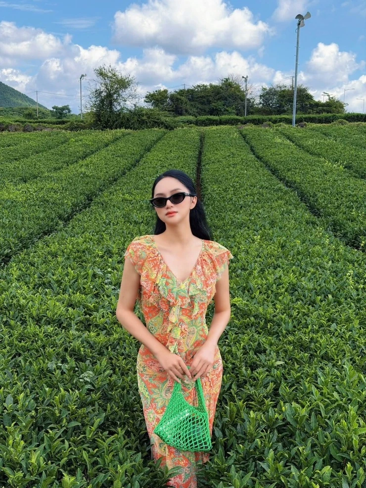 Ảnh sao 1/10: HHen Niê, Võ Hoàng Yến vượt ngập quay show