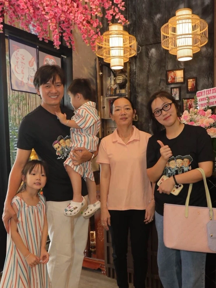 Ảnh sao 1/9: Midu và chồng thiếu gia tận hưởng kỳ nghỉ theo cách giản dị Ảnh sao 1/9: Midu và chồng thiếu gia tận hưởng kỳ nghỉ theo cách giản dị