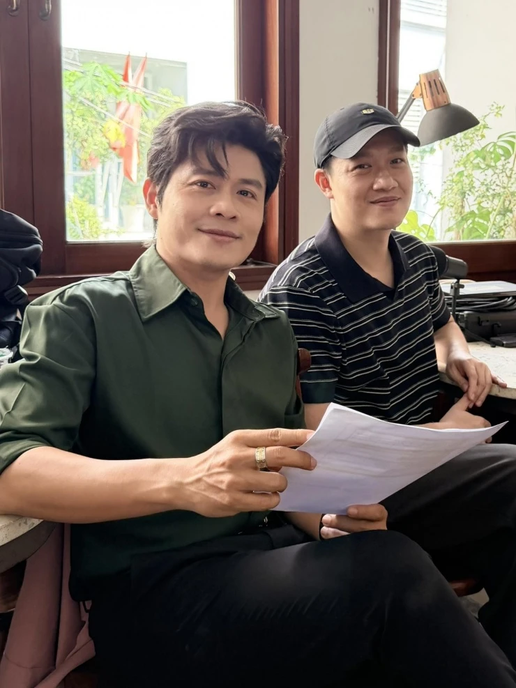 Ảnh sao 10/5: Nhã Phương và hội bạn mỹ nhân khoe dáng khi đi nghỉ dưỡng
