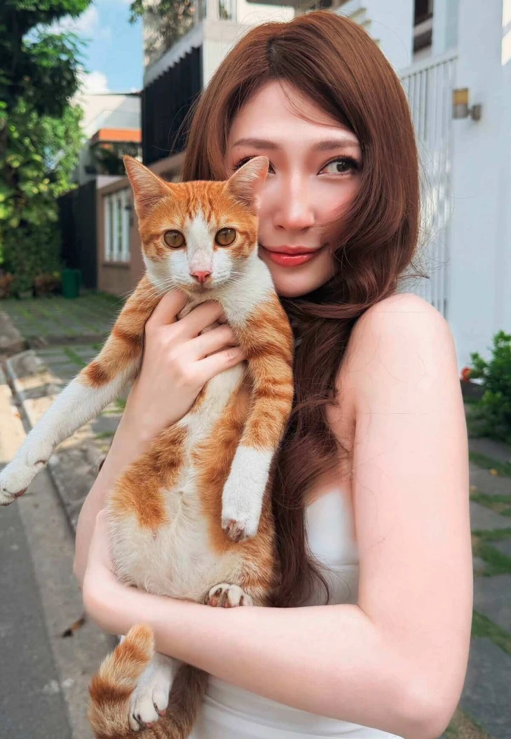 Ảnh sao 13/7: Con gái Kha Ly đón sinh nhật ở quê ngoại Ảnh sao 13/7: Con gái Kha Ly đón sinh nhật ở quê ngoại