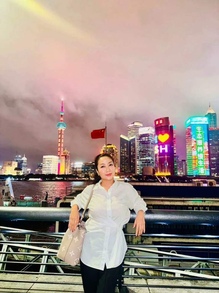 Ảnh sao 13/8: Phương Oanh được khen ngày càng xinh đẹp