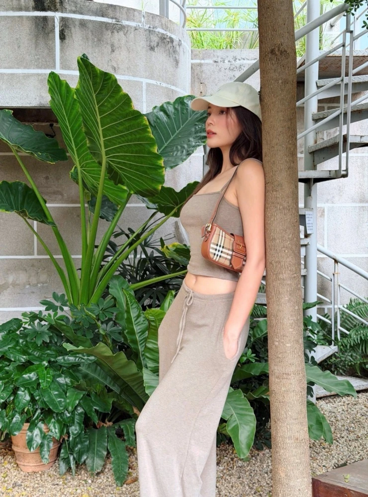 Ảnh sao 17/5: Vợ chồng Hà Anh mừng sinh nhật con trai