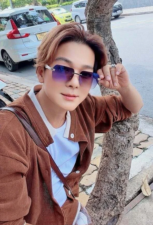 Ảnh sao 19/6: Ý Nhi đón sinh nhật bên bạn trai Ảnh sao 19/6: Ý Nhi đón sinh nhật bên bạn trai